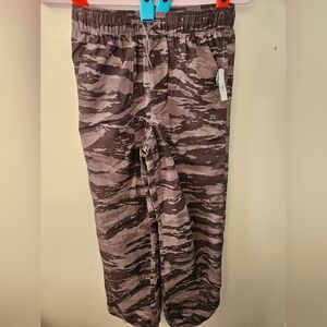 GAP NWT Camouflage Patterned Lined Pants